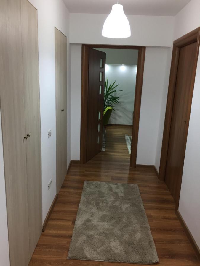 Roby Apartament Bukarest Exterior foto